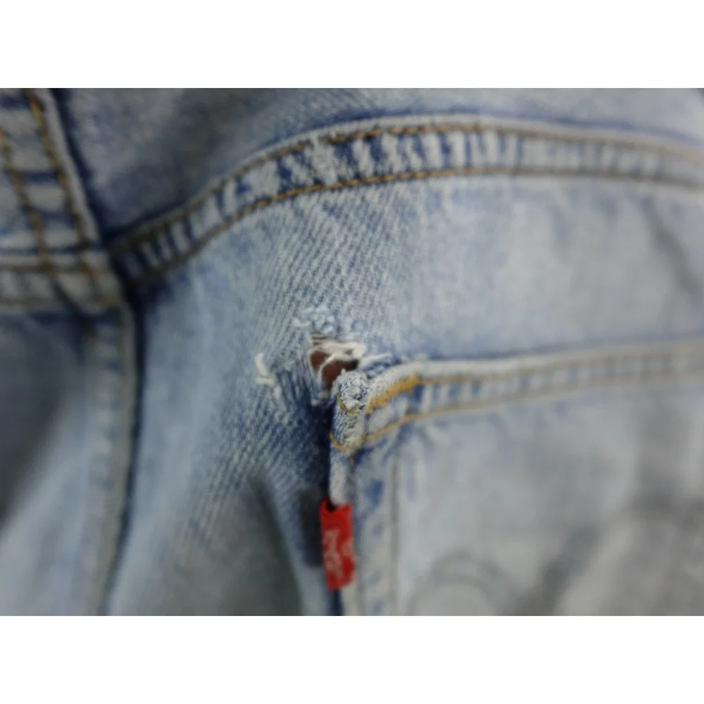 Levi's Mens Light Wash Distressed Denim Jean Shorts With Paint‎ Splatter Size 34